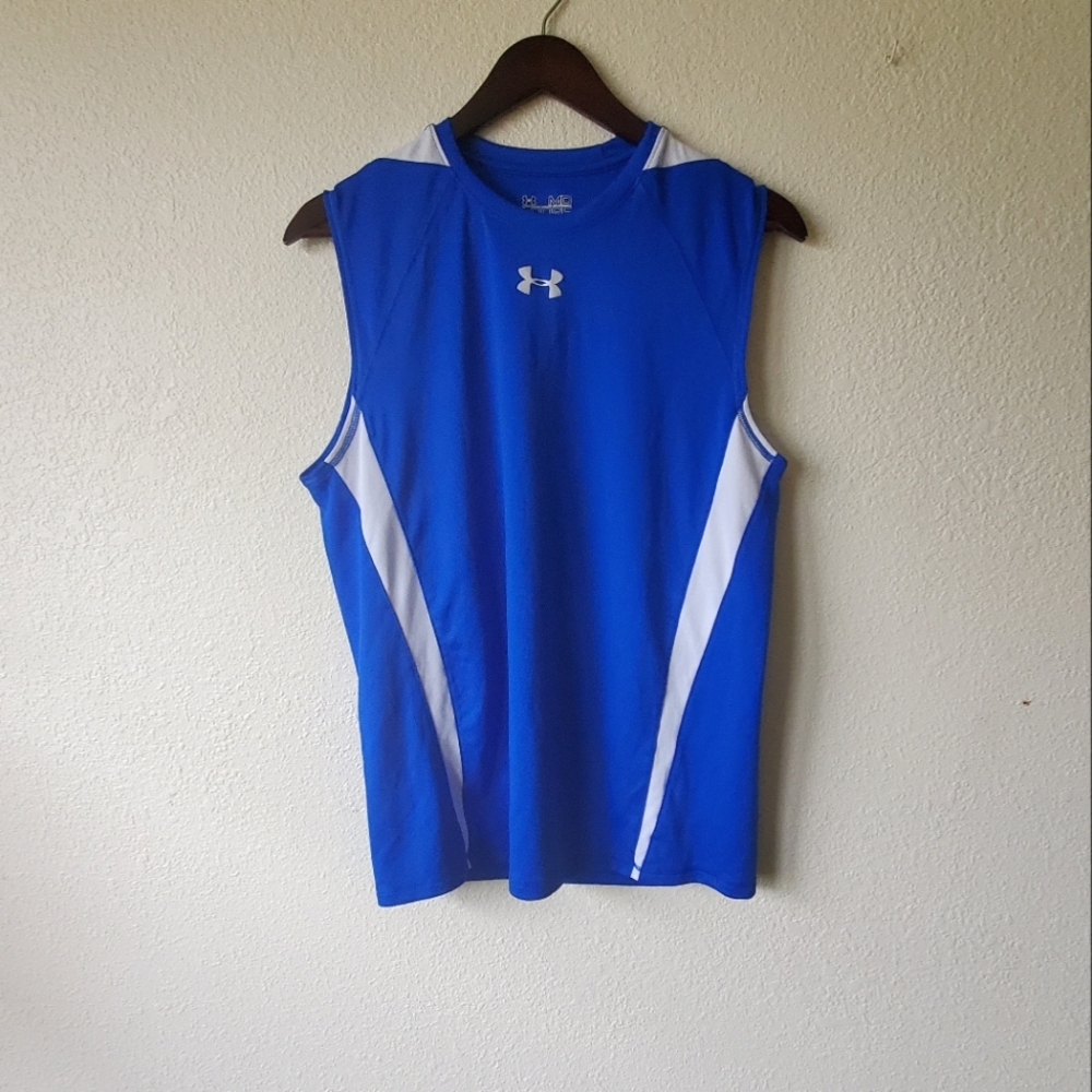 Men's Medium Under Armour shirt
